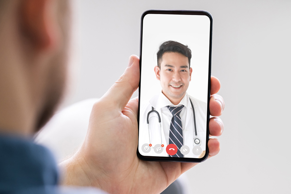 スマートフォンでのオンライン診療のイメージ