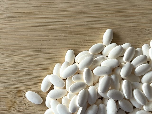 タウリンを含むサプリメントのイメージ